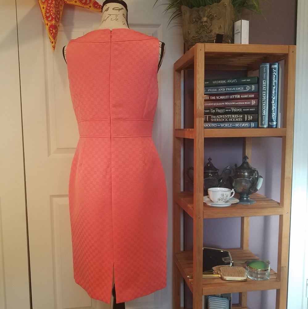NWOT Tahari Retro 1950s sheath - Picture 3 of 6